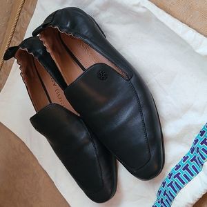 Tory Burch Black Leather Loafers Size 7